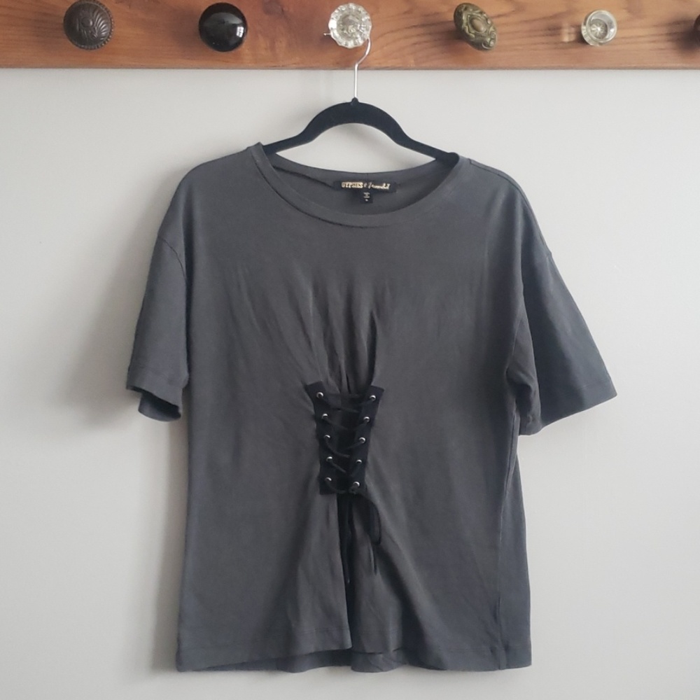 Detailed t shirt